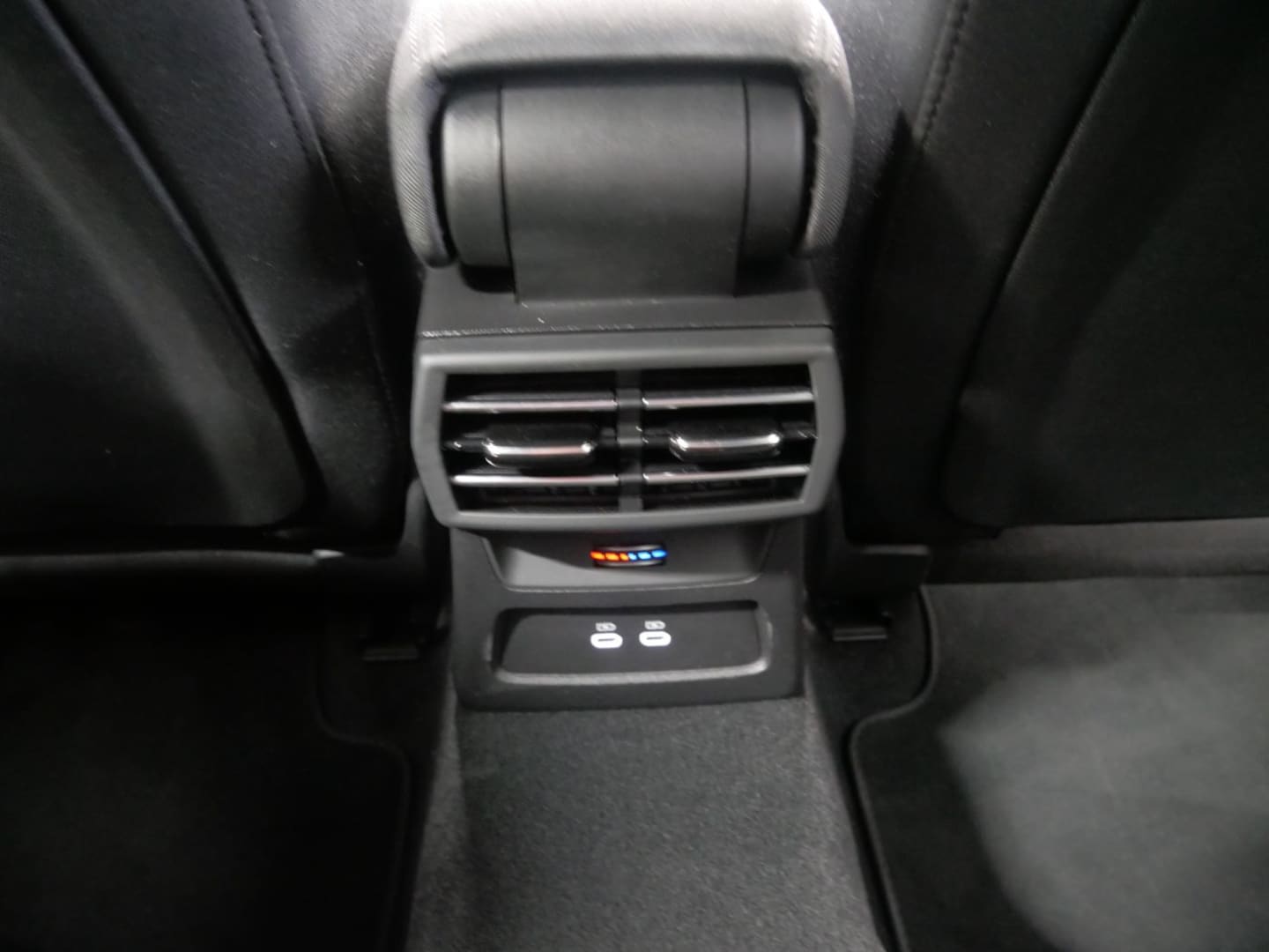 Bild über Audi A3 allstreet 35 TFSI S tronic - für weitere Informationen kontaktieren Sie den Audi Partner
