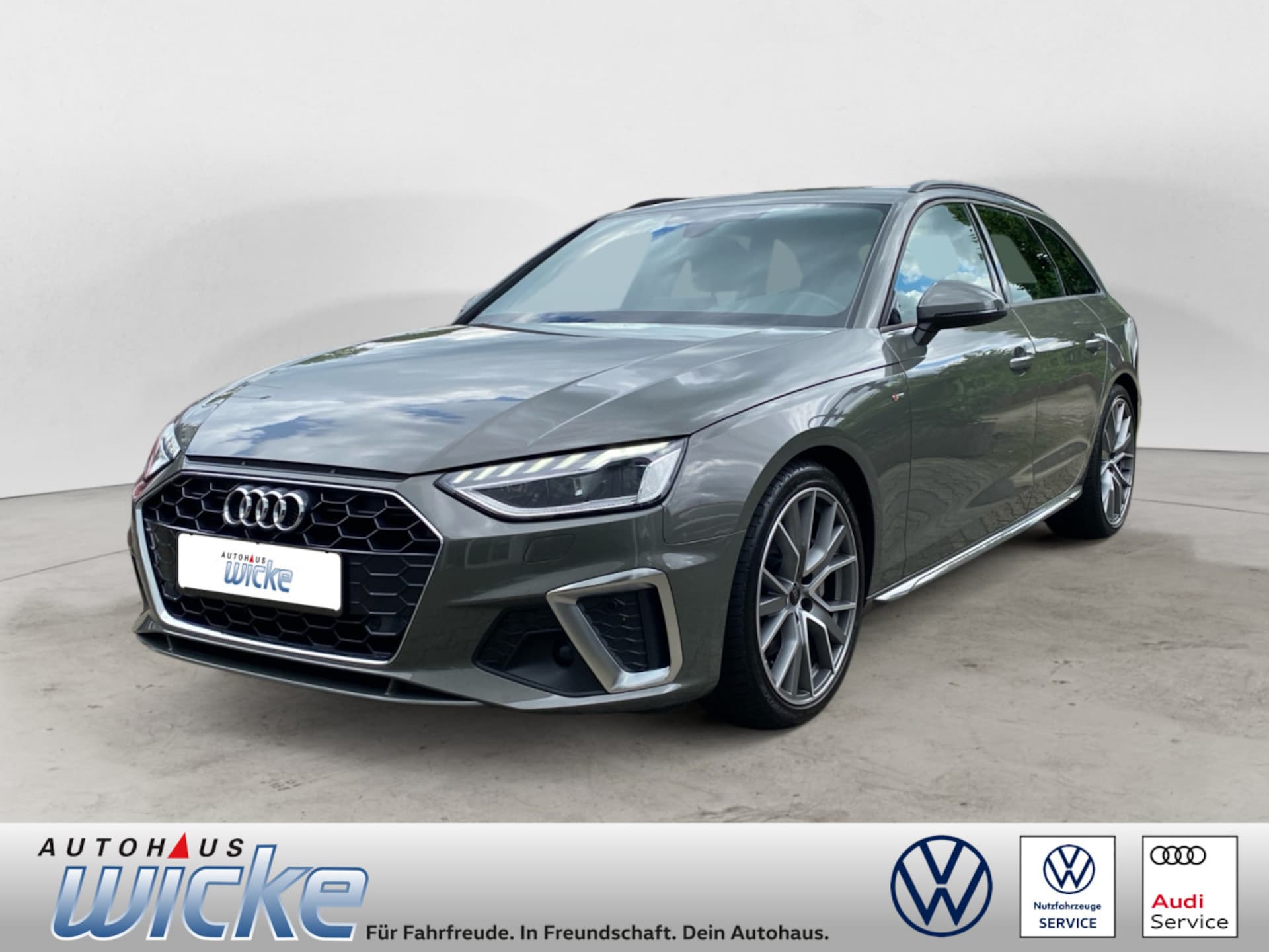 Audi A4 Avant S line