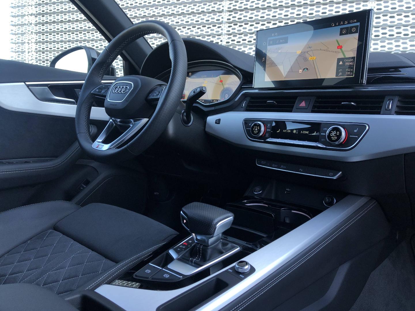 Image about Audi A4 Avant S Edition 40 TDI 150 kW (204 ch) S tronic