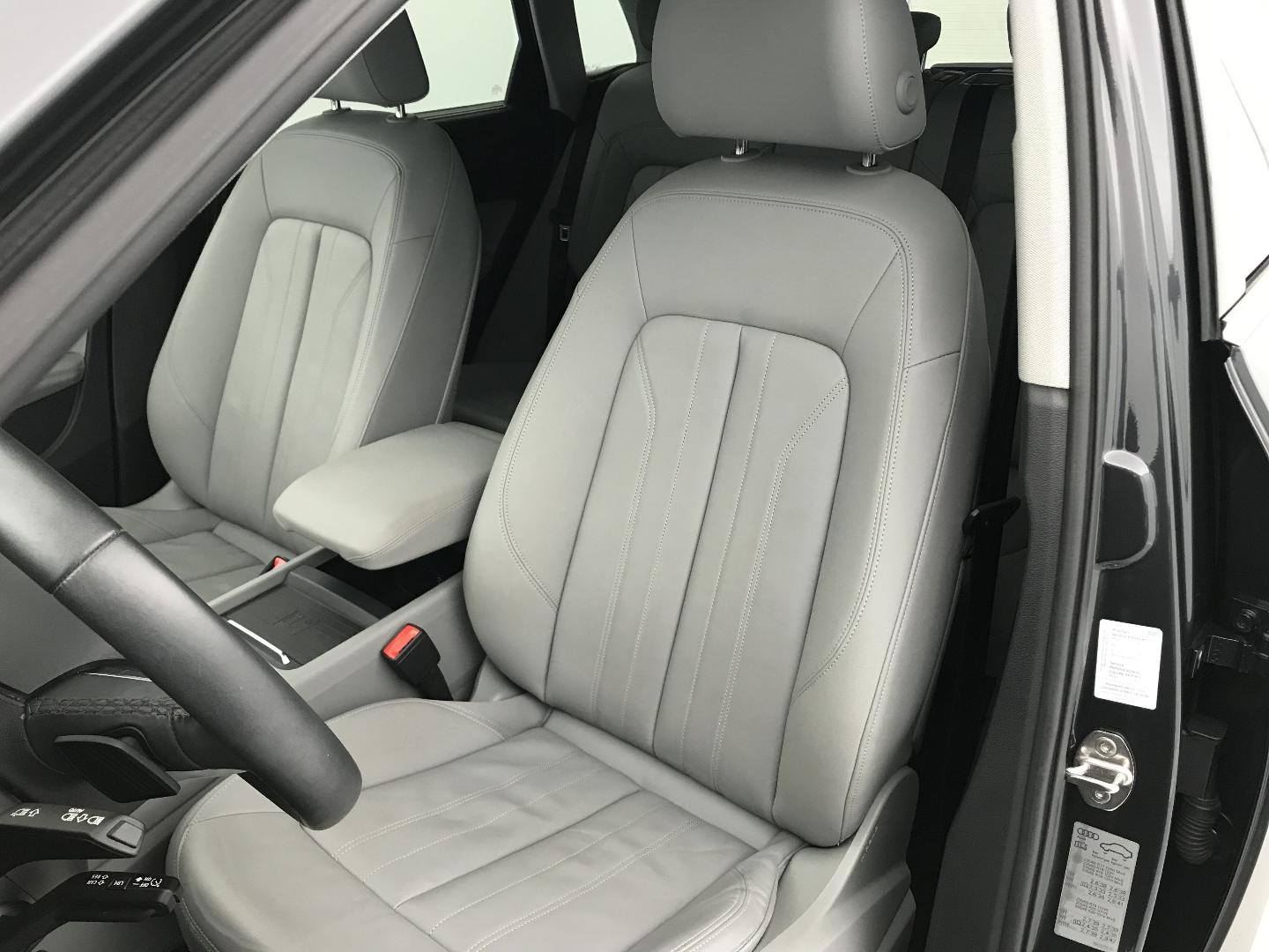 Image about Audi Q5 TFSI e Avus 50 TFSI e quattro 220 kW (299 ch) S tronic