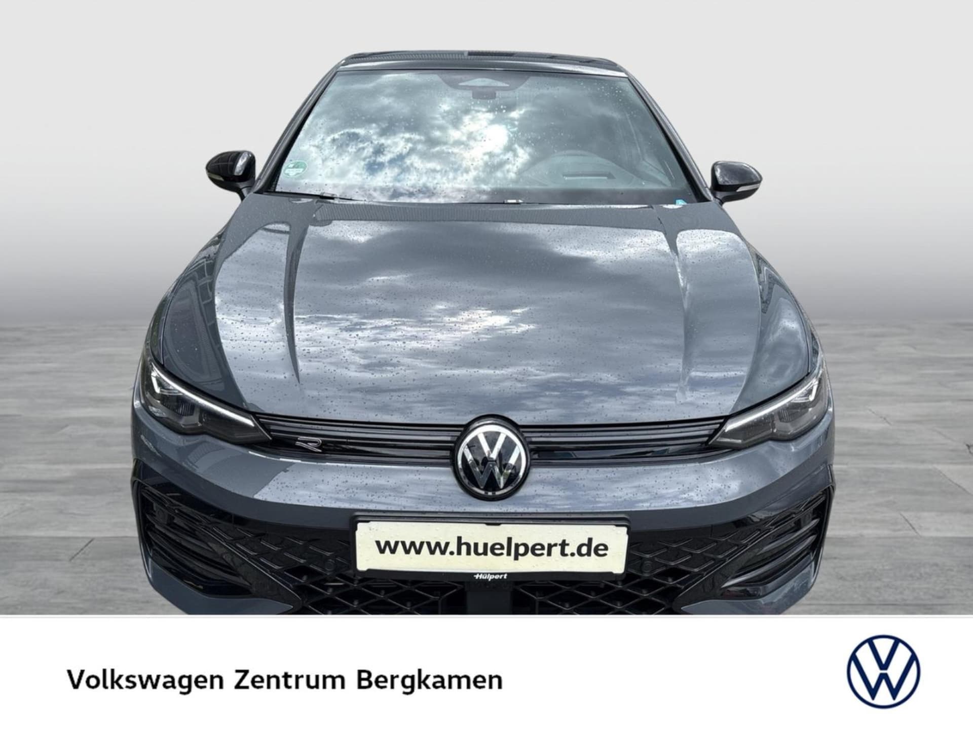 Volkswagen Golf R-Line