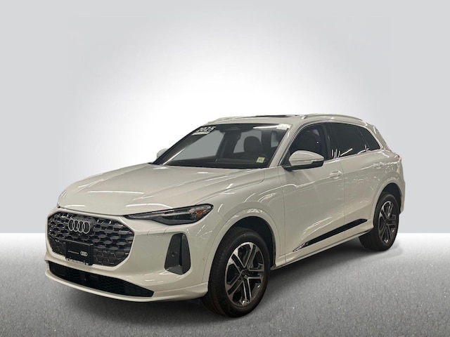 Photo of 2025 Audi Q5