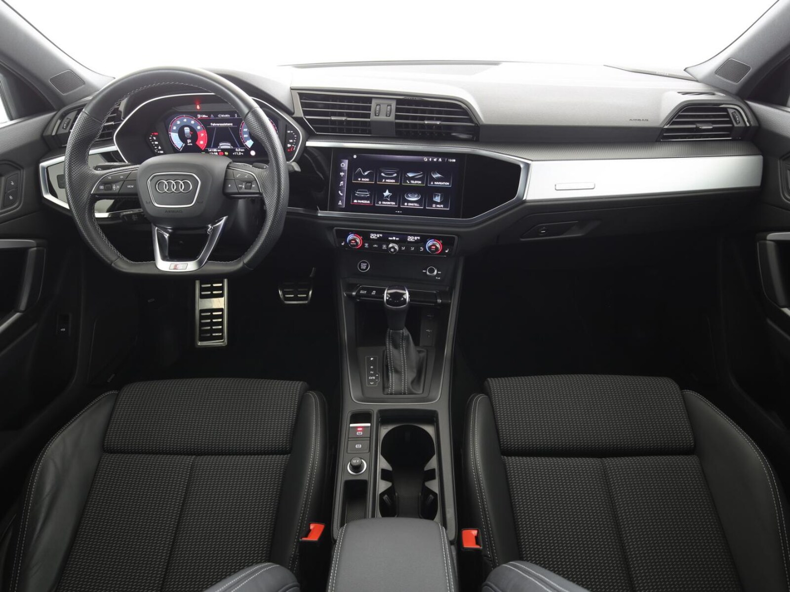 Audi Q3 Sportback – Bild 11