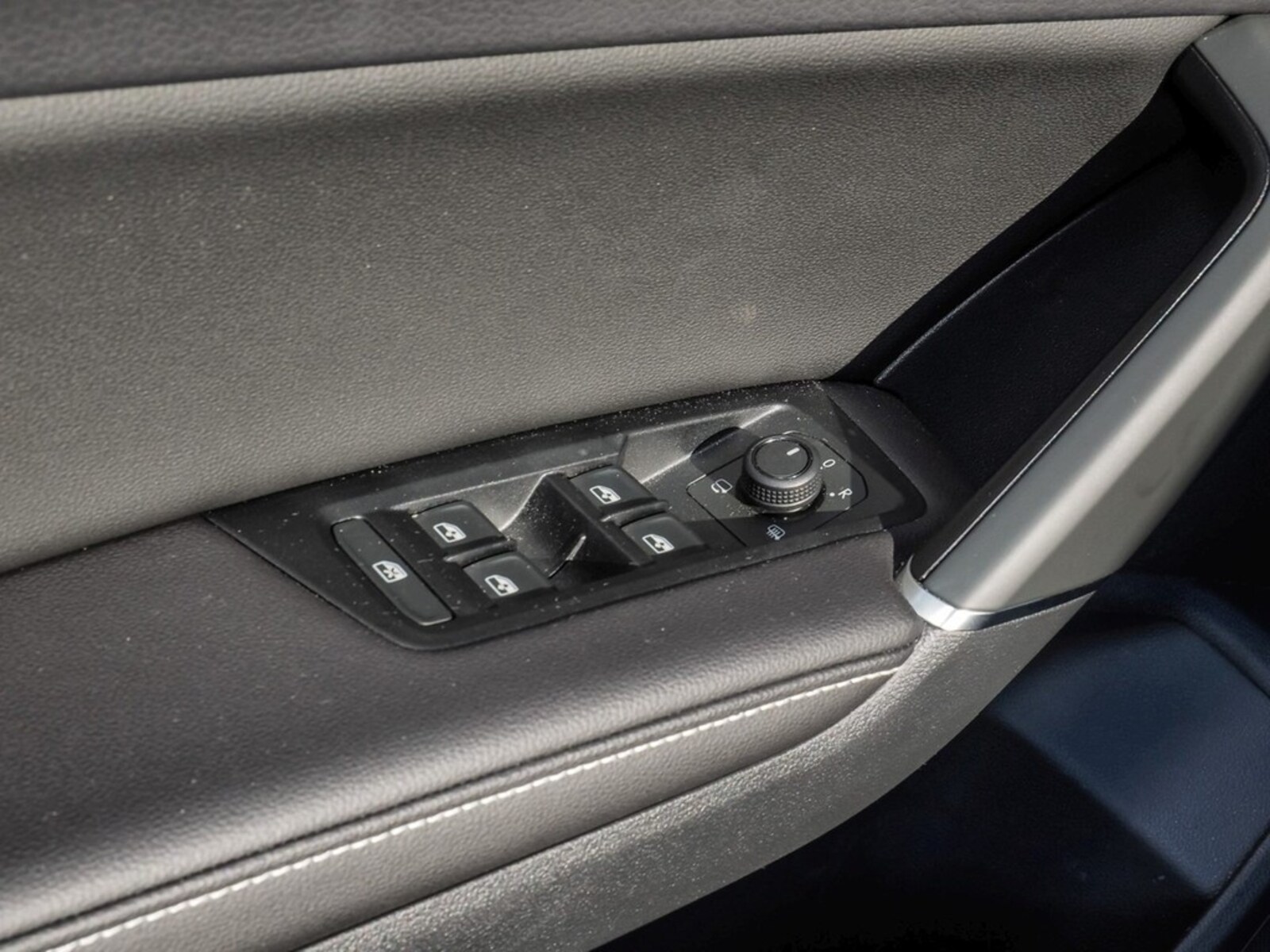 Volkswagen Touran – Bild 17