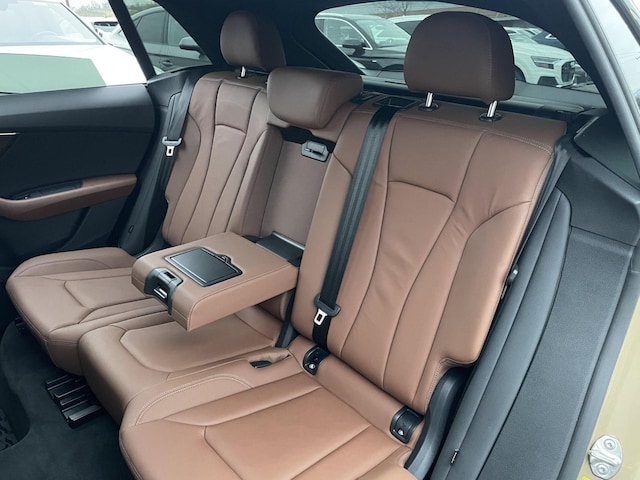2025 Audi Q8 Premium - Photo 17