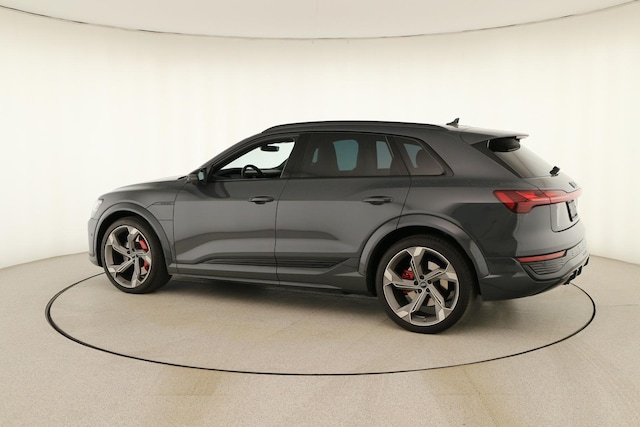 2024 Audi SQ8 e-tron