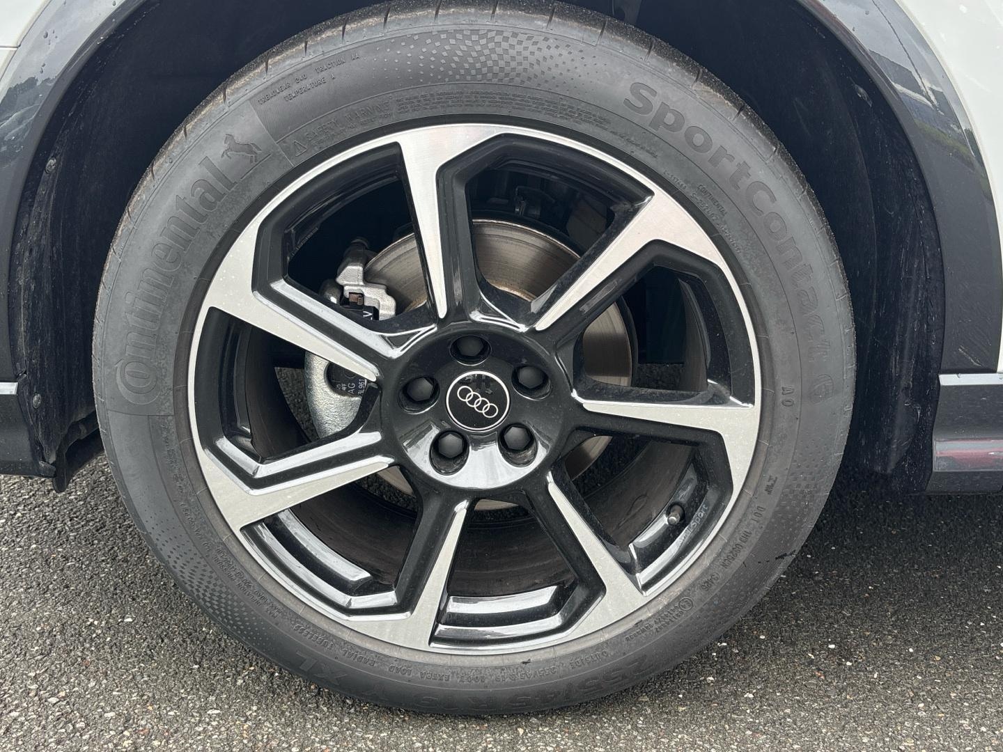 Bild über Audi Q3 TFSI 110 kW S tronic - für weitere Informationen kontaktieren Sie den Audi Partner