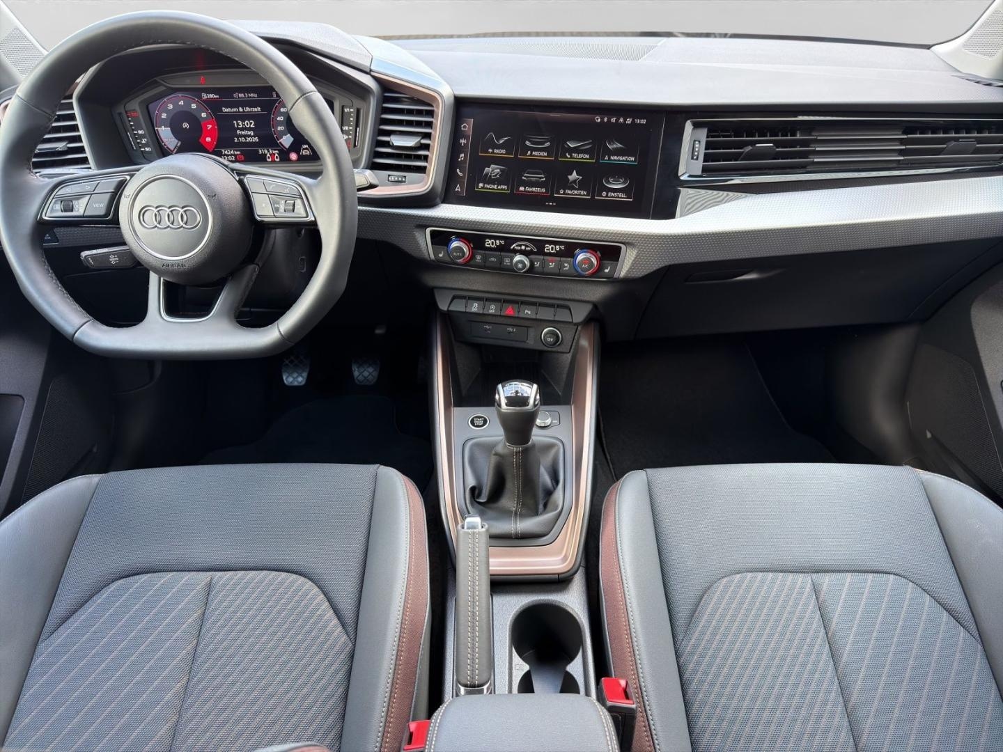Bild über Audi A1 Sportback S line 30 TFSI Schaltgetriebe - für weitere Informationen kontaktieren Sie den Audi Partner