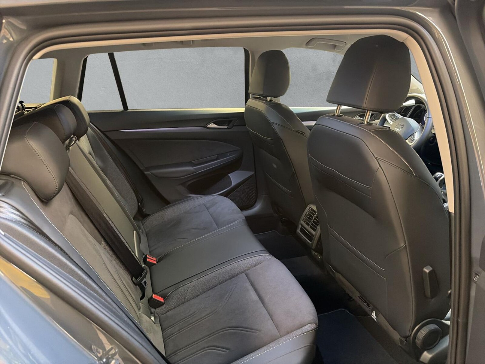 Volkswagen Golf Variant – Bild 11