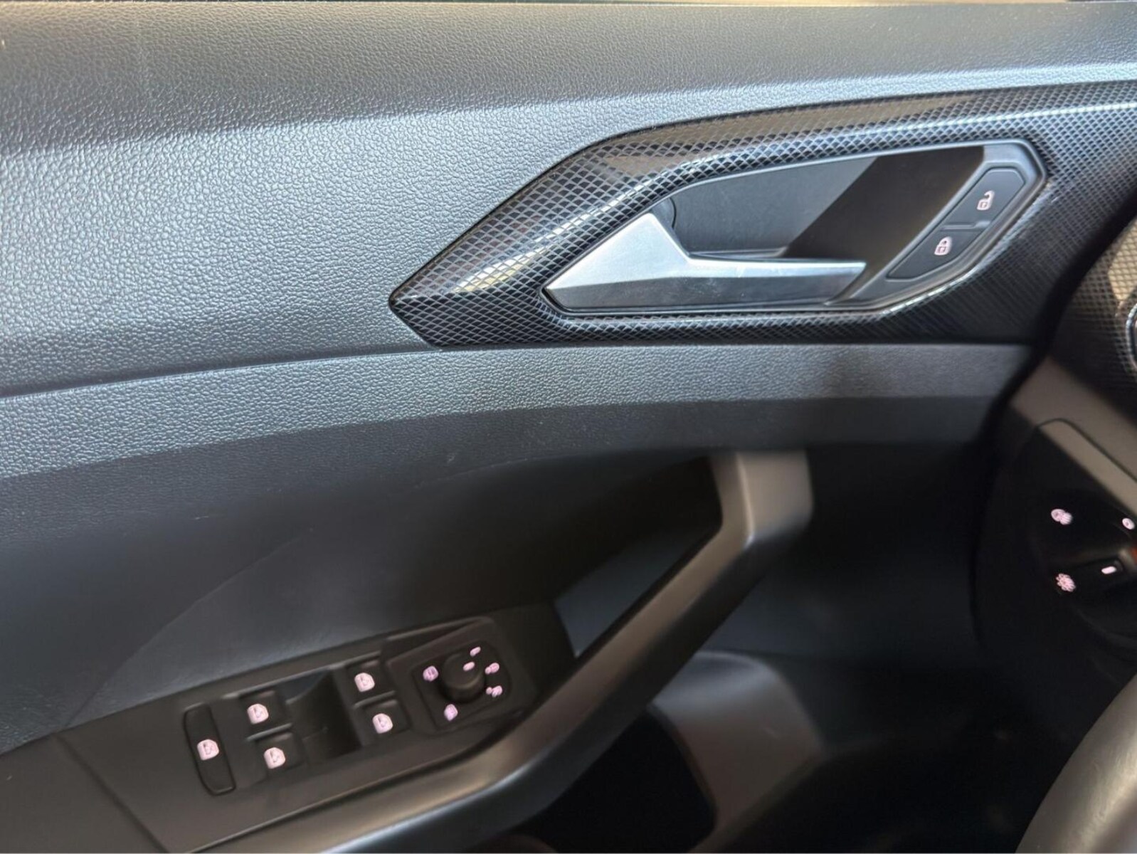 Volkswagen T-Cross – Bild 13