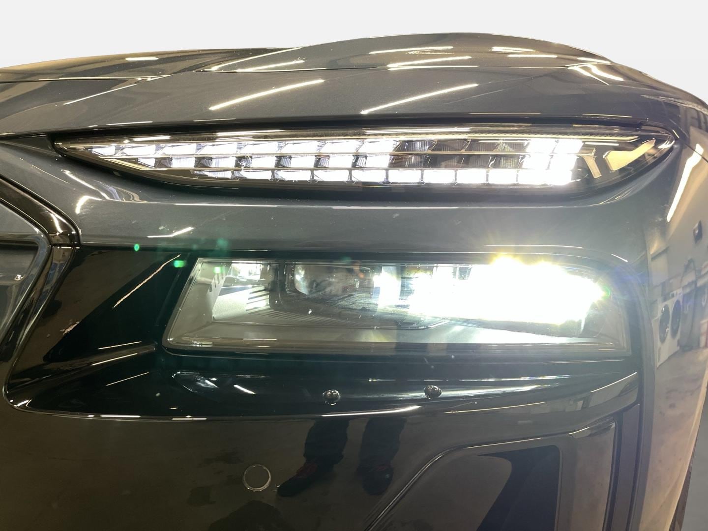Bild über Audi A6 Avant e-tron e-tron quattro - für weitere Informationen kontaktieren Sie den Audi Partner