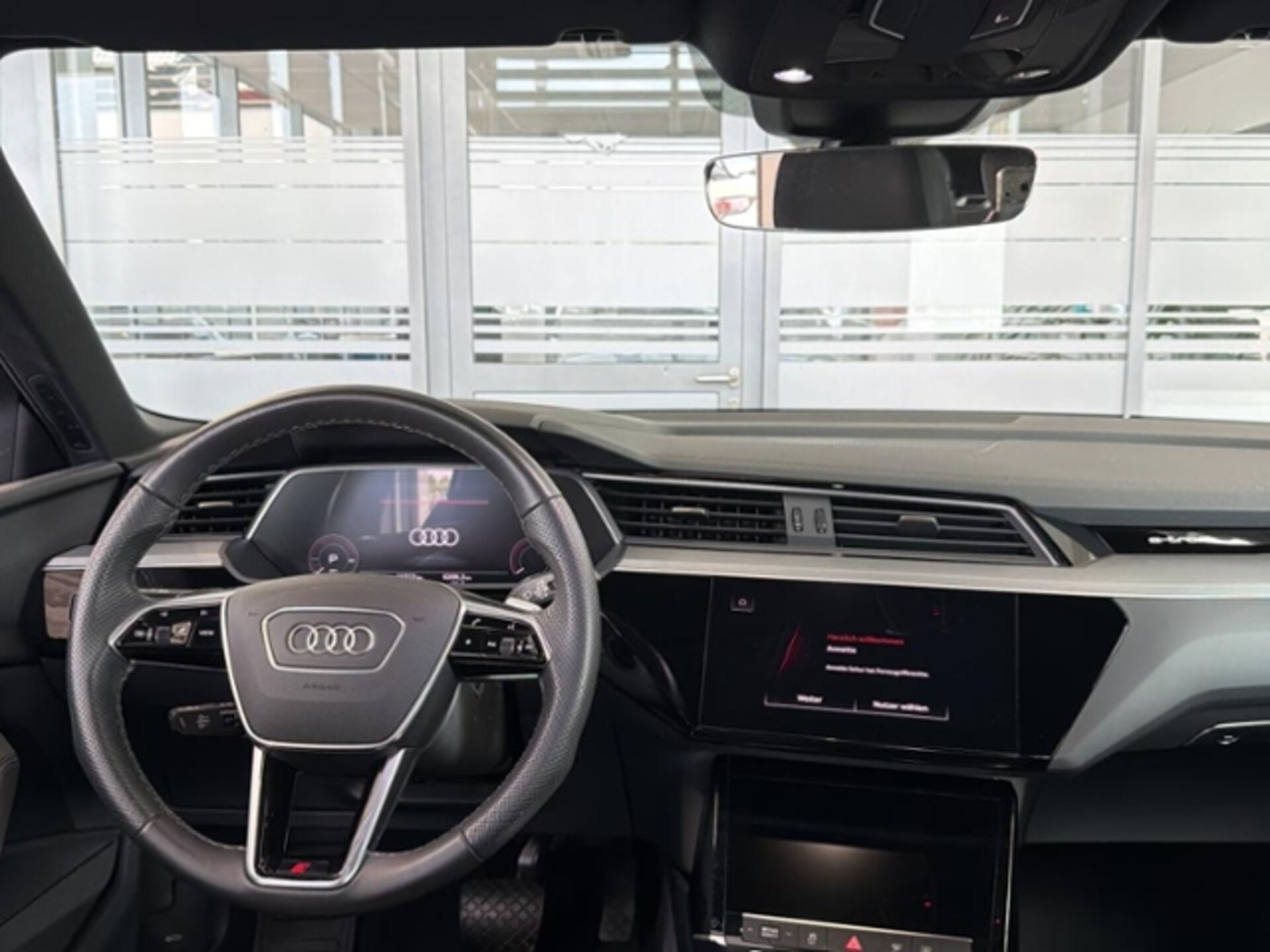 Audi e-tron Sportback S line