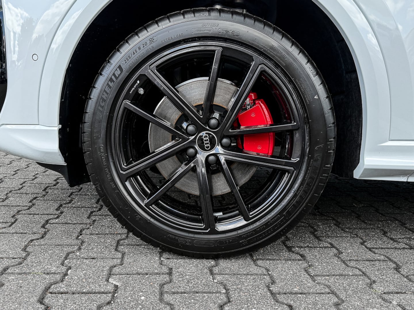 Bild über Audi Q5 Sportback e-hybrid e-hybrid quattro 270 kW S tronic - für weitere Informationen kontaktieren Sie den Audi Partner