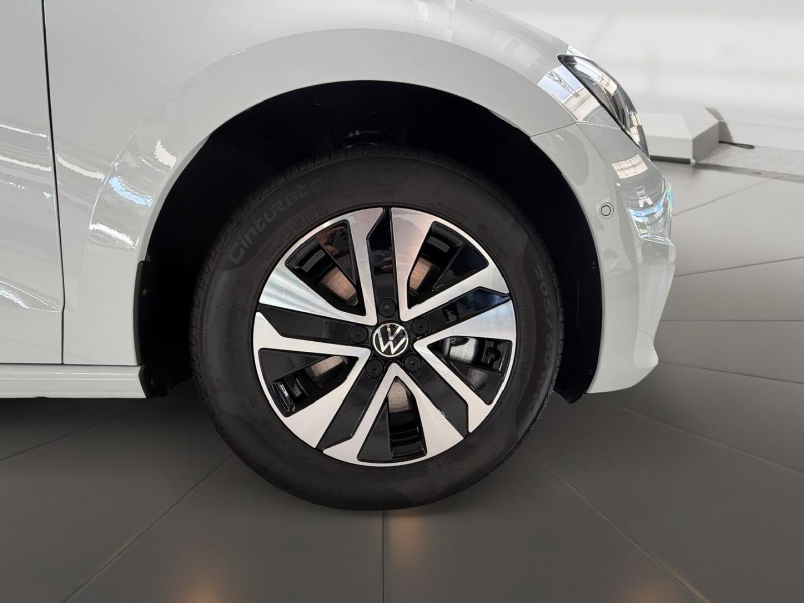 Volkswagen Touran – Bild 7