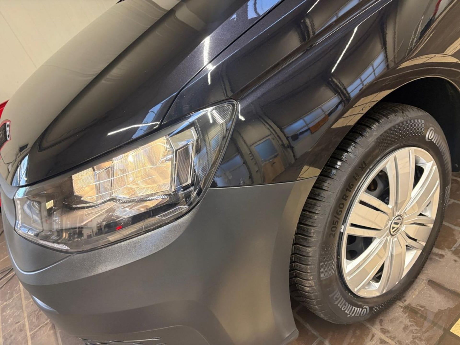 Volkswagen Caddy Basis-Modell