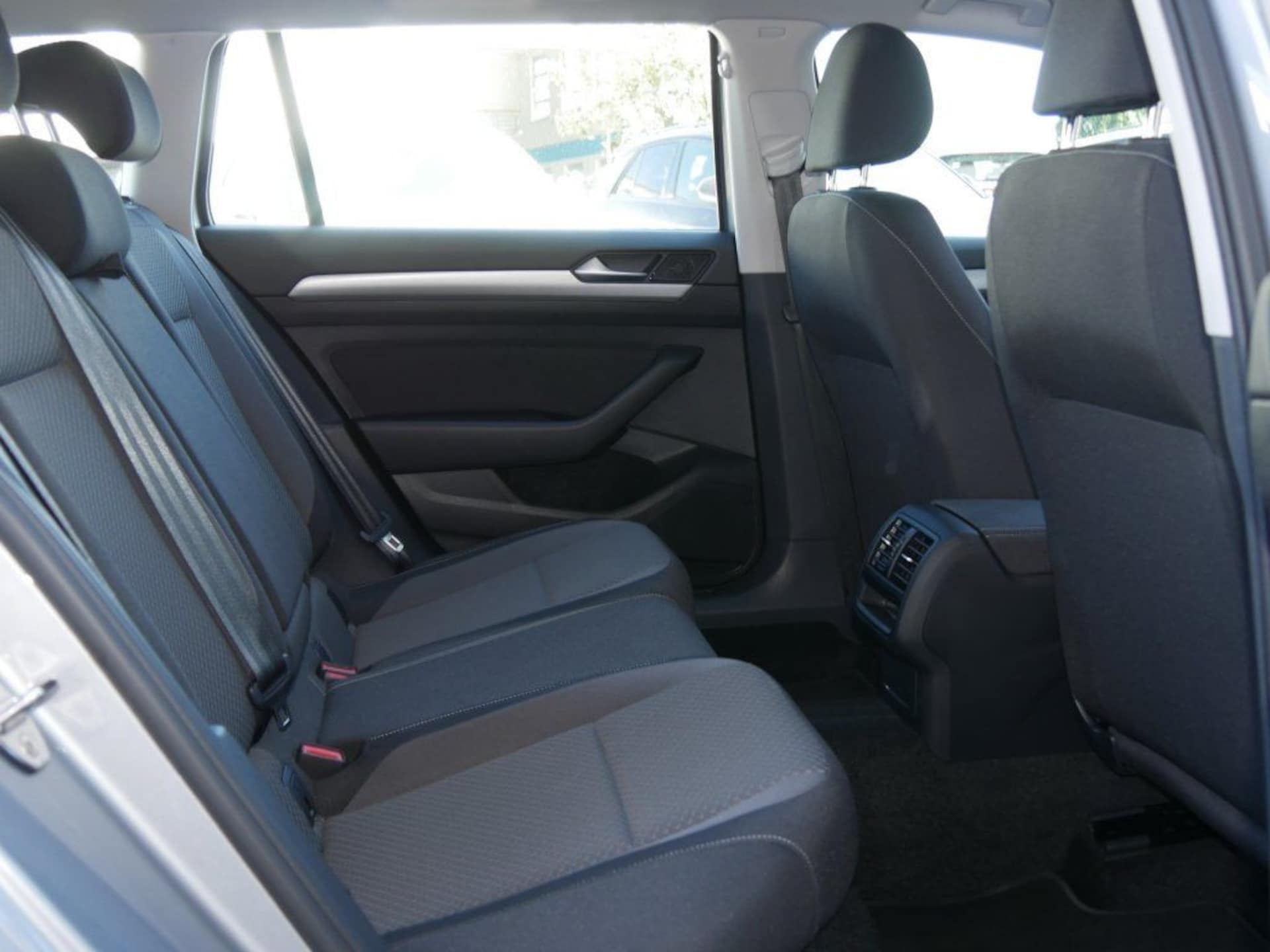 Volkswagen Passat Variant Basis-Modell