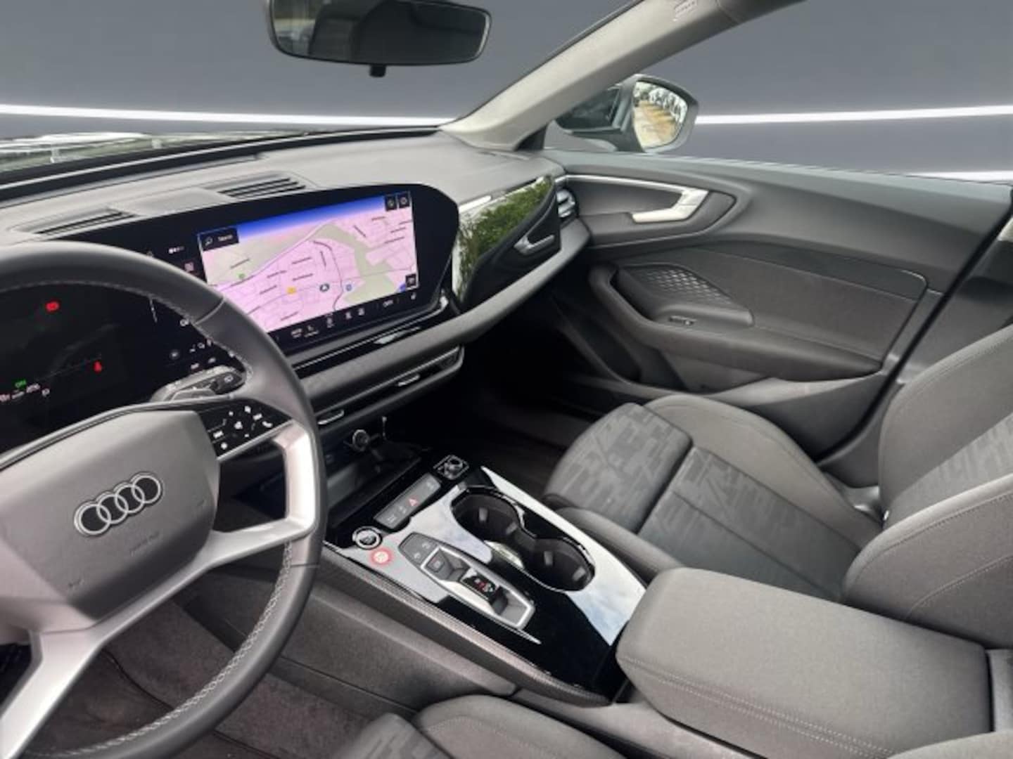 Bild über Audi A5 Avant TFSI 110 kW S tronic - für weitere Informationen kontaktieren Sie den Audi Partner