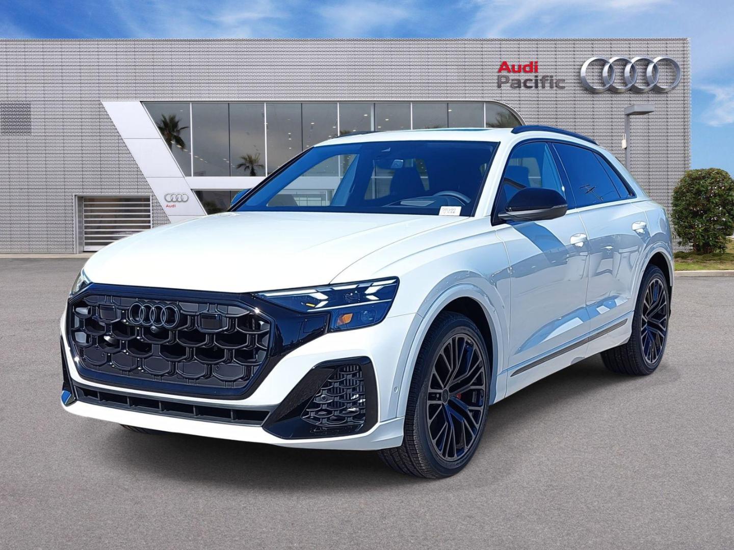 2026 Audi SQ8 Prestige quattro's photo