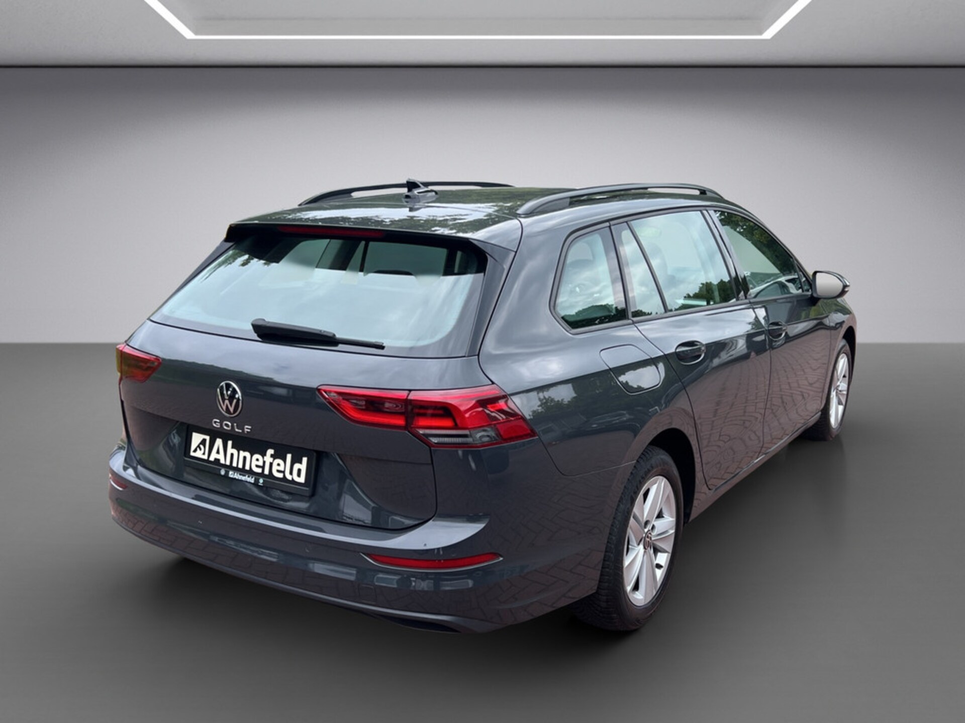 Volkswagen Golf Variant Life