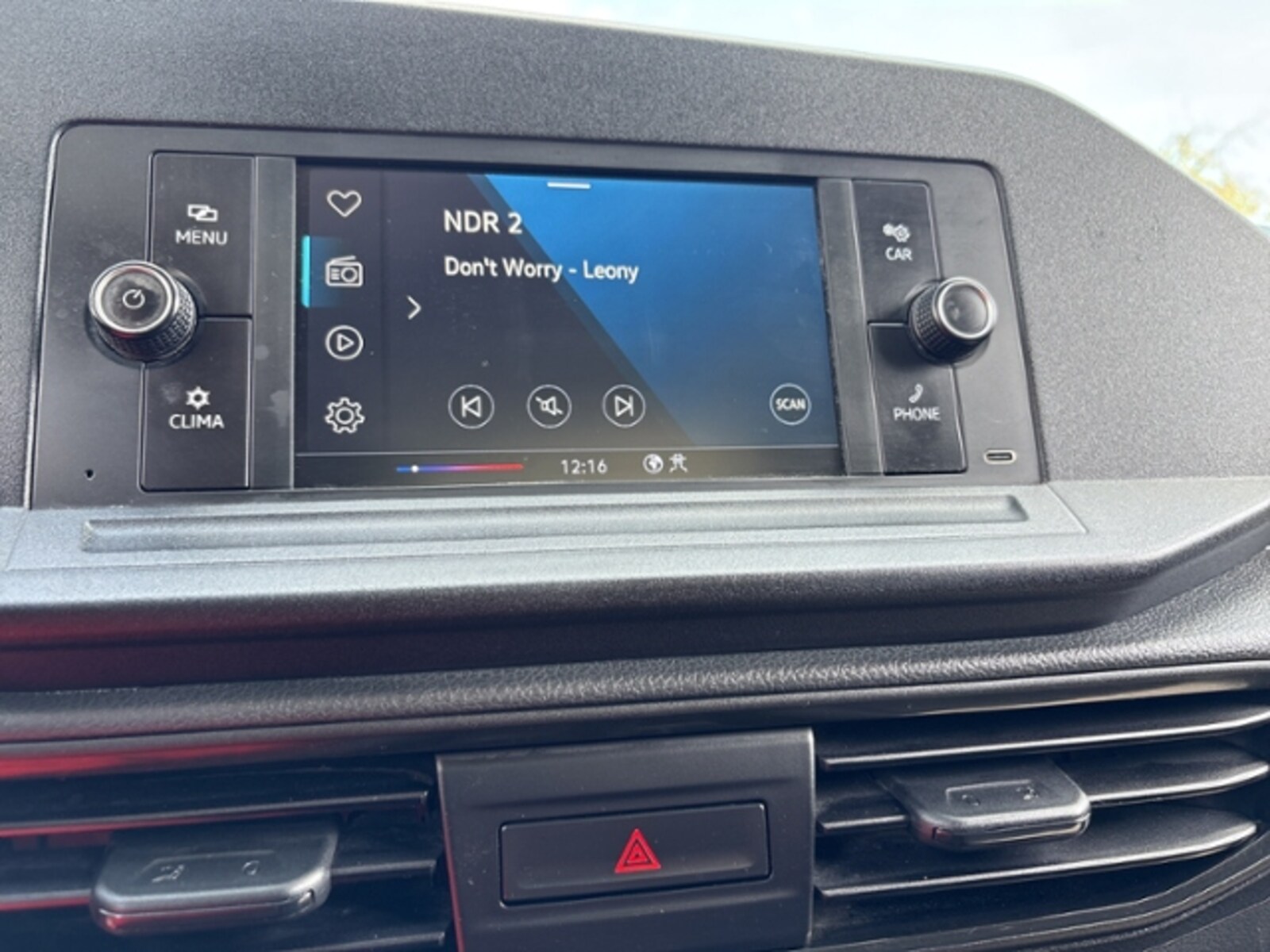 Volkswagen Caddy Maxi Cargo – Bild 12