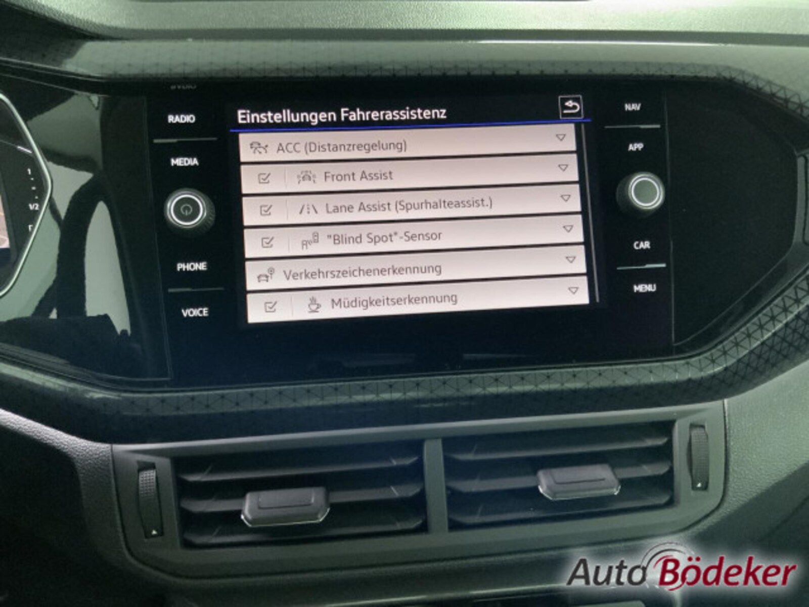 Volkswagen T-Cross – Bild 13