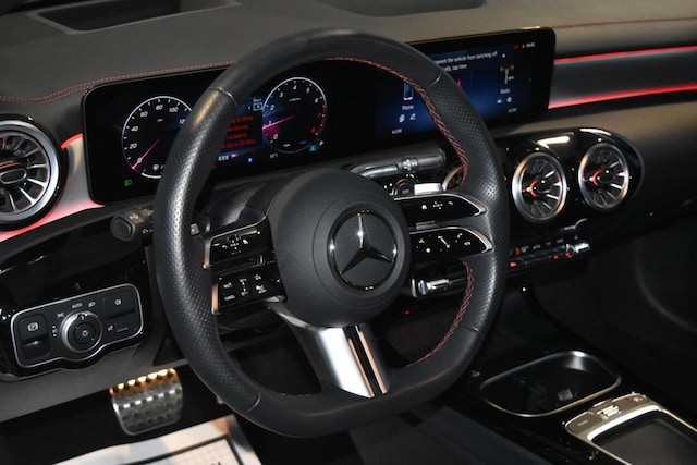 2025 Mercedes-Benz CLA 250