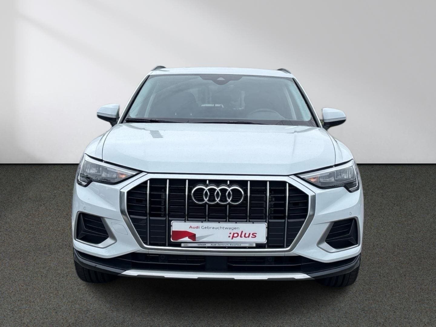 Bild über Audi Q3 TDI 110 kW S tronic - für weitere Informationen kontaktieren Sie den Audi Partner