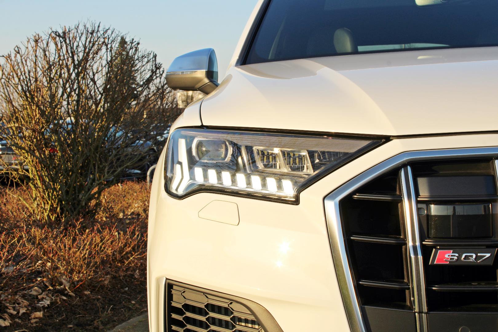 Image about Audi SQ7 TFSI quattro tiptronic