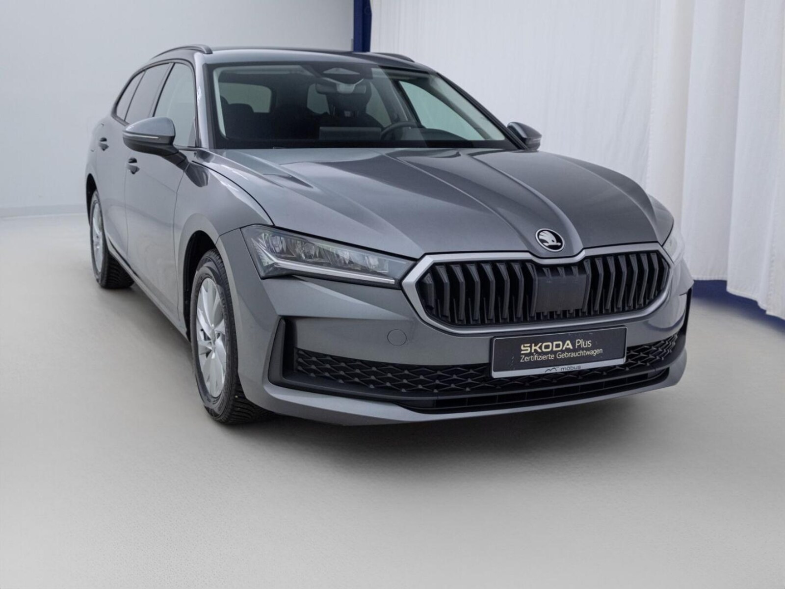 Škoda Superb Combi – Bild 4