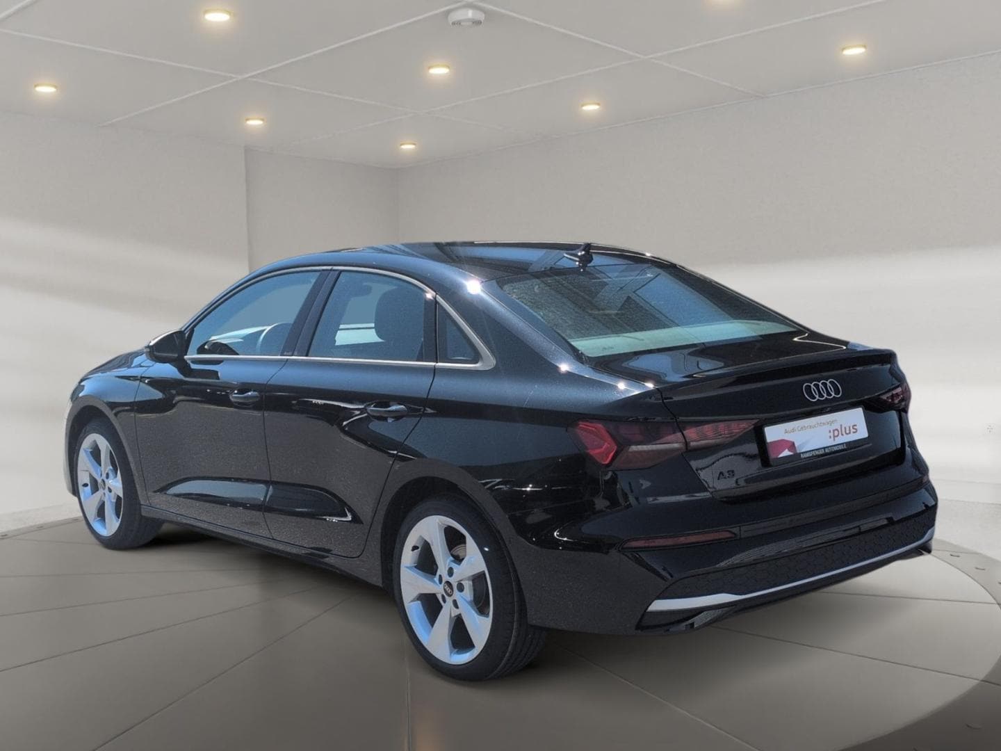Bild über Audi A3 Limousine TFSI 110 kW S tronic - für weitere Informationen kontaktieren Sie den Audi Partner