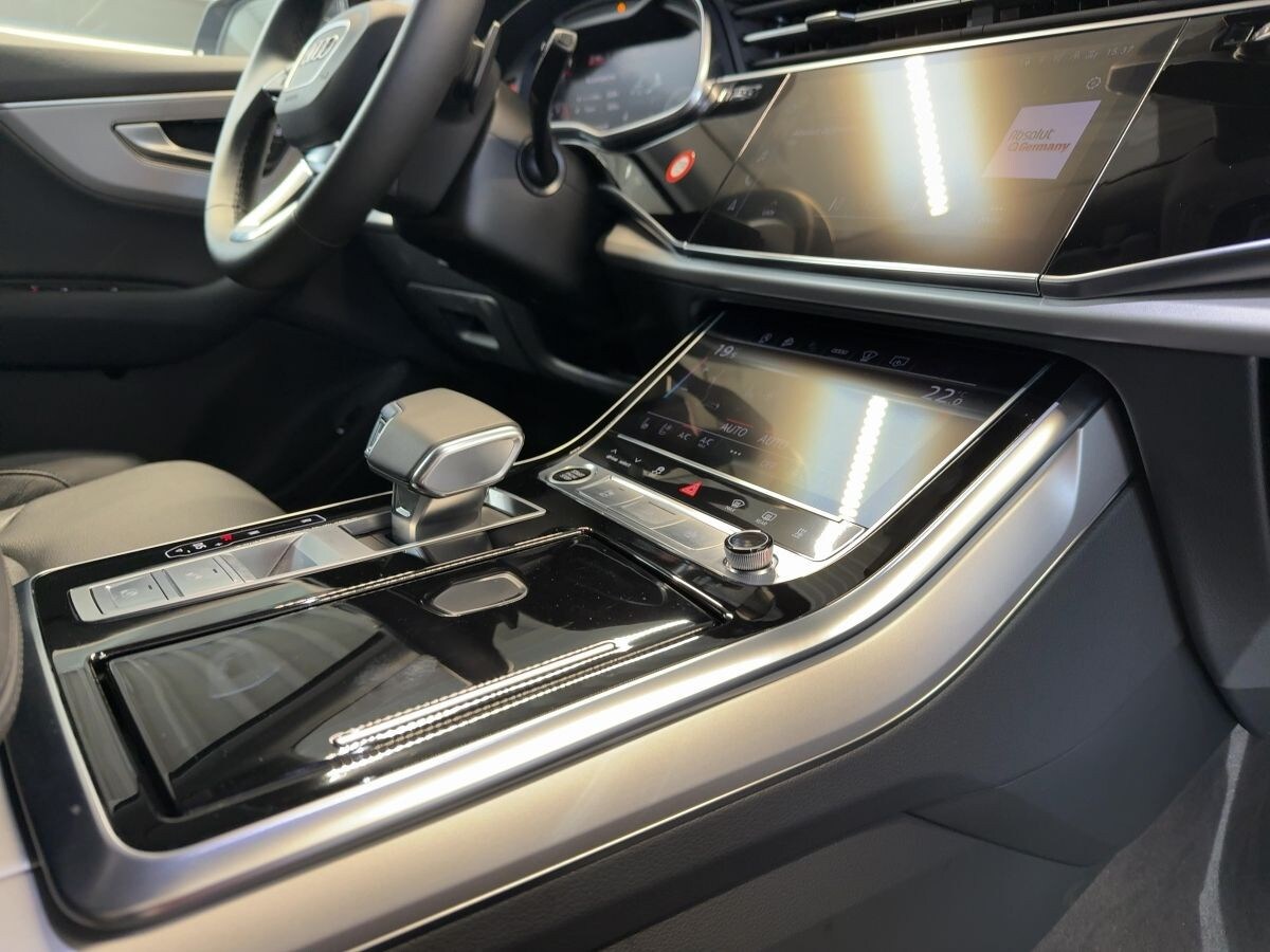 Image about Audi Q7 50 TDI quattro tiptronic