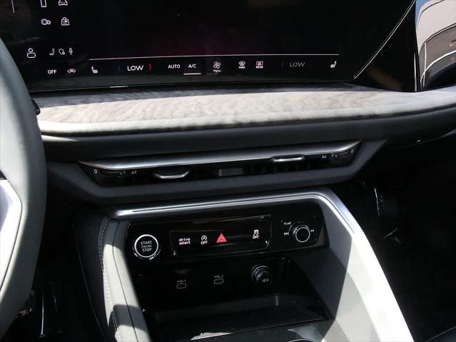 2025 AUDI Q5 - Image 23