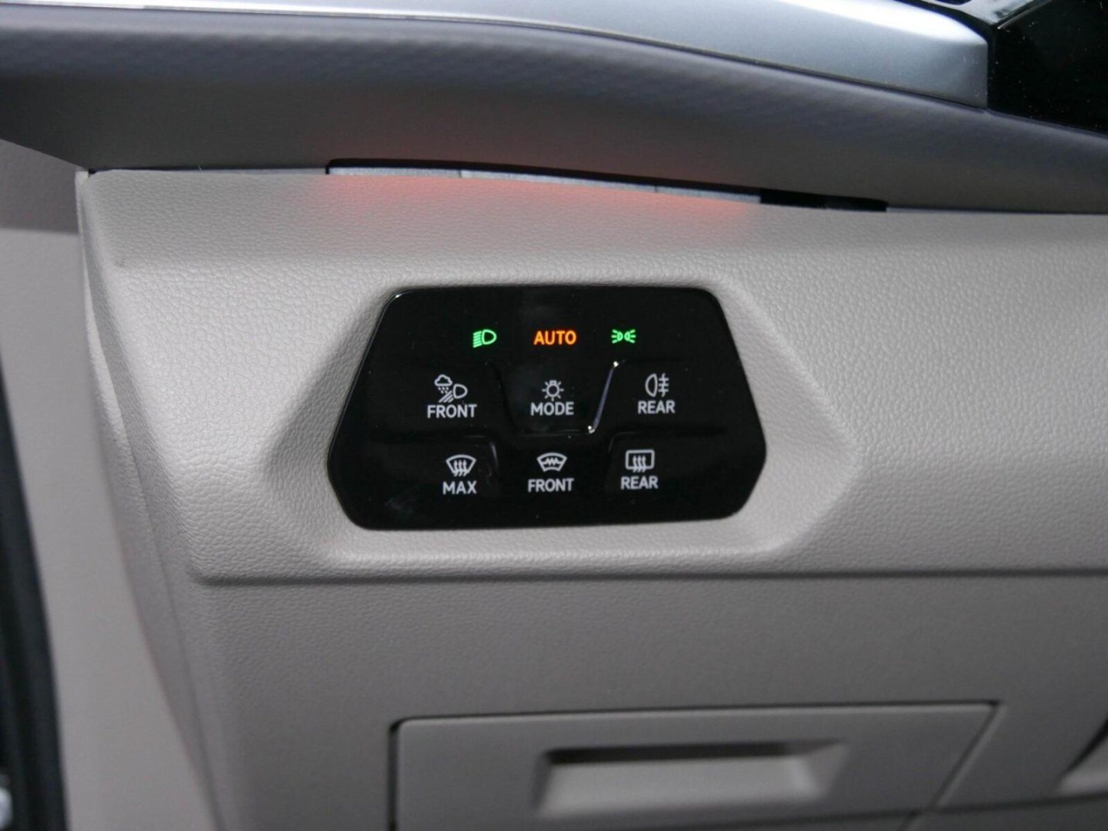Volkswagen Multivan Langversion – Bild 14