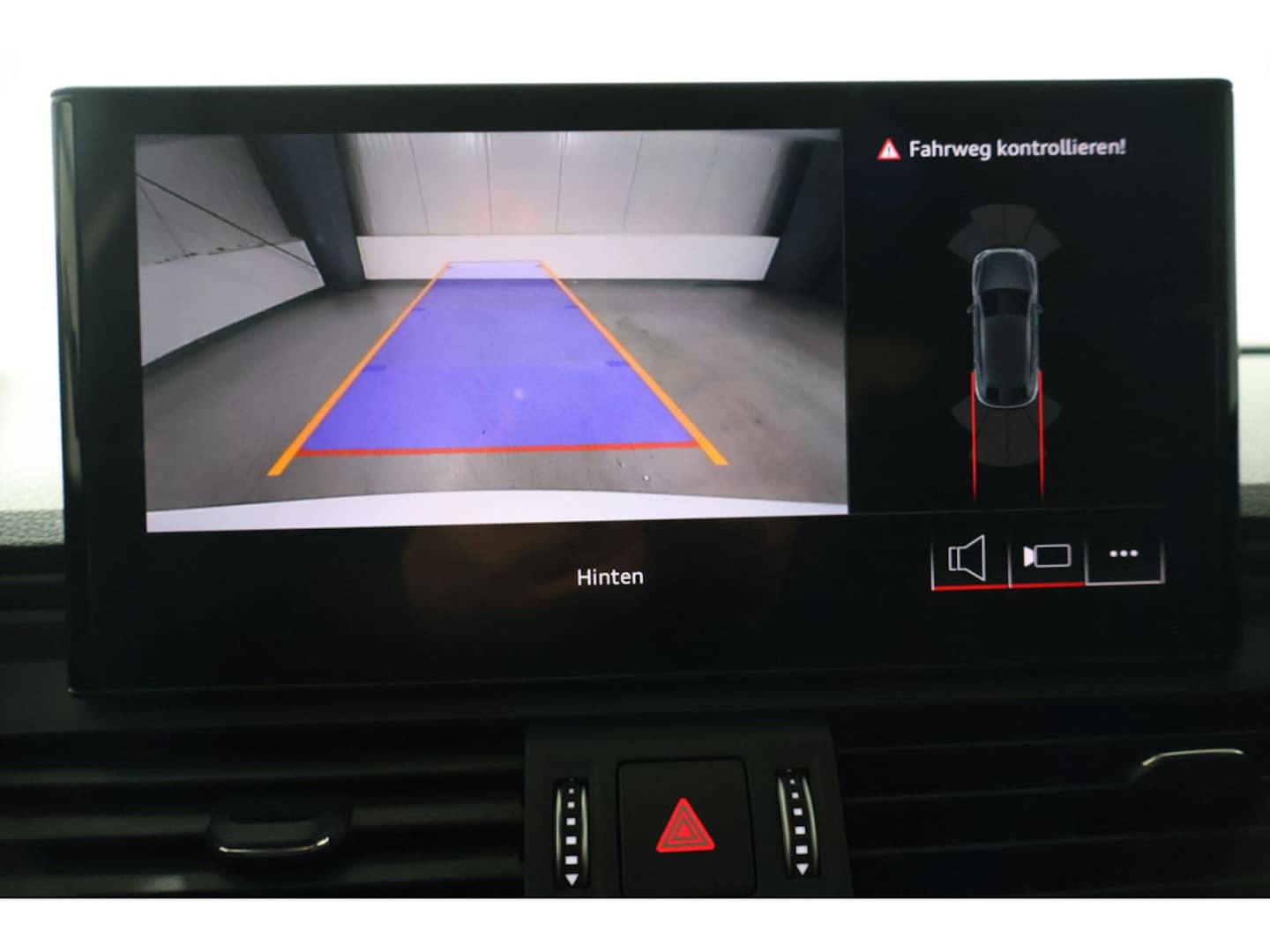 Bild über Audi Q5 Sportback 40 TDI quattro S tronic - für weitere Informationen kontaktieren Sie den Audi Partner