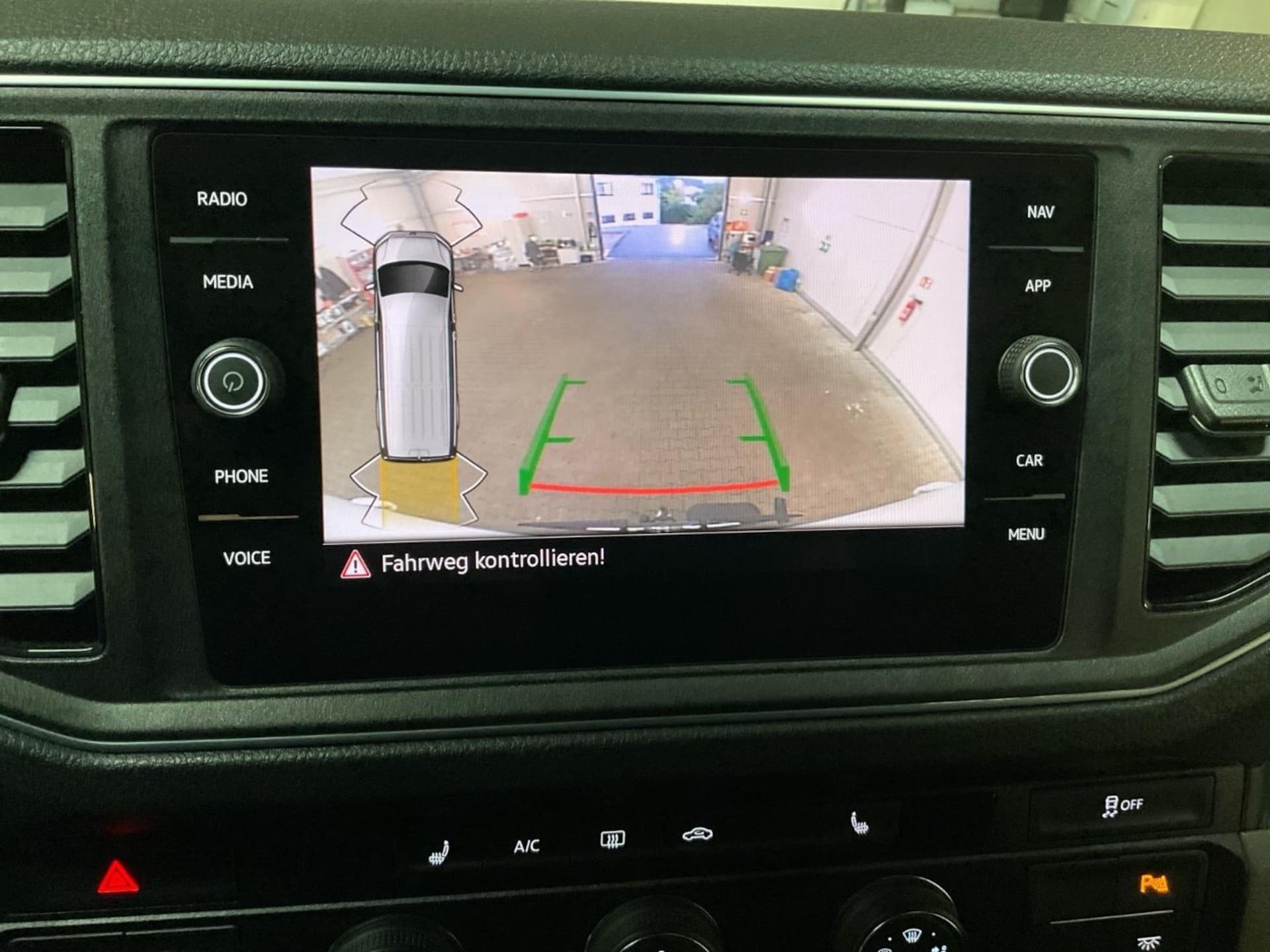 Volkswagen Crafter Kasten mittlerer Radstand