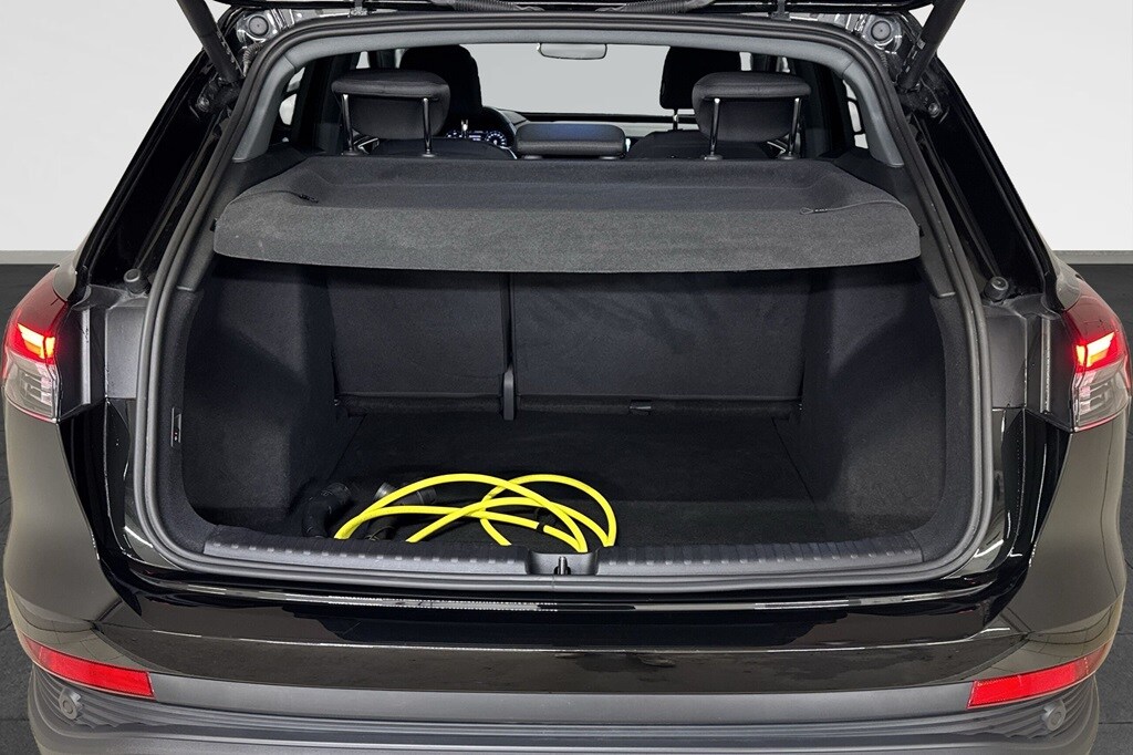 Bild som visar&nbsp;Audi Q4 e-tron&nbsp;Q4 45 e-tron quattro Proline 195,00 kW - för mer information kontakta din Audi Partner