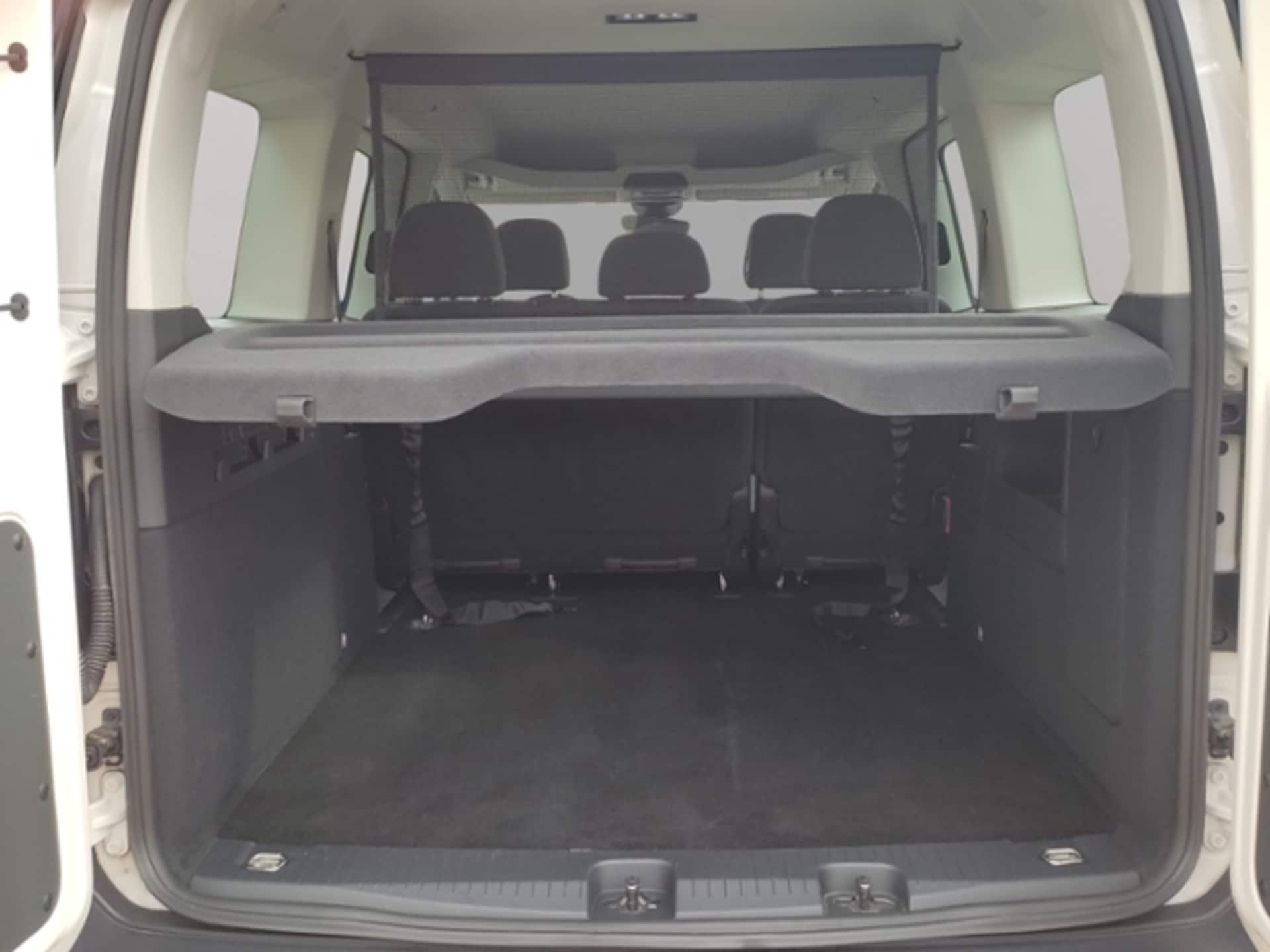 Volkswagen Caddy Maxi Basis-Modell
