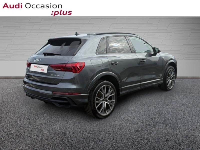 Image about Audi Q3 TFSI e S line 45 TFSI e 180 kW (245 ch) S tronic