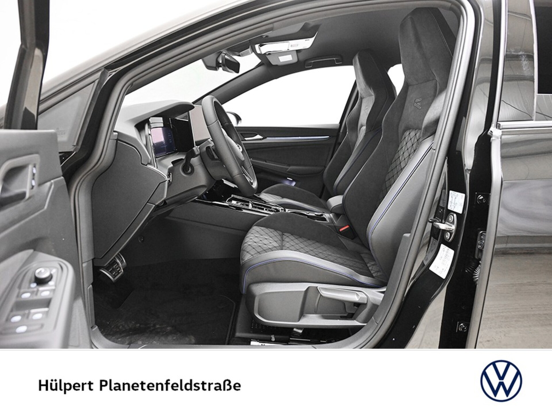 Volkswagen Golf R-Line