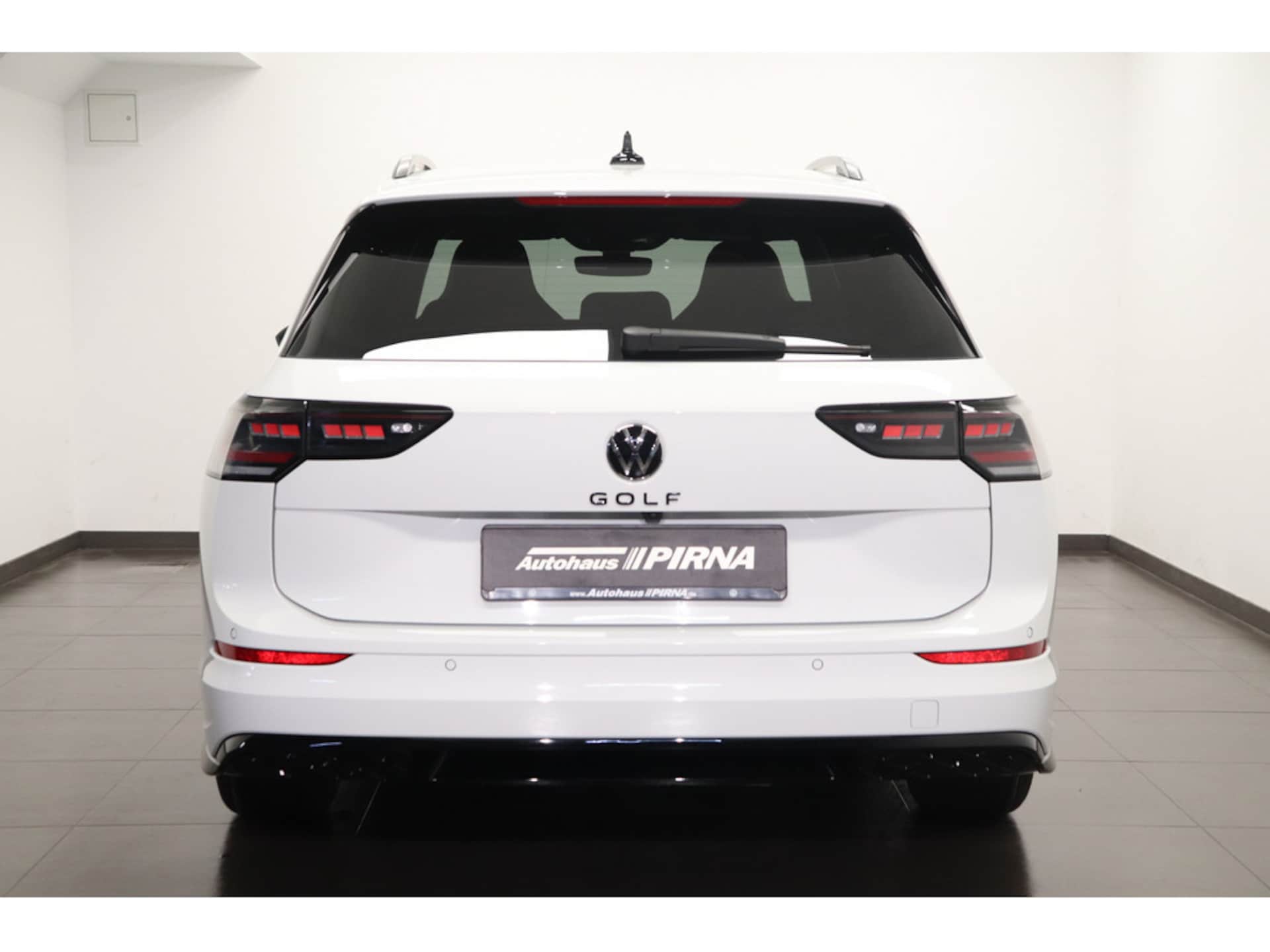 Volkswagen Golf Variant R-Line