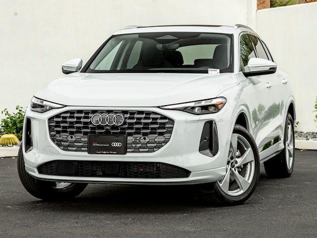 Photo of 2025 Audi Q5