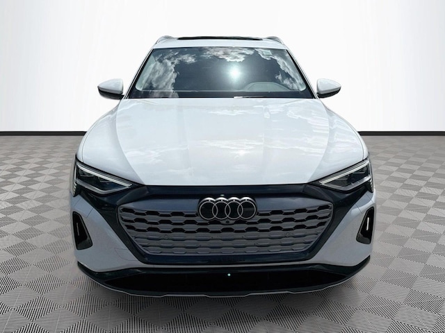 2024 Audi Q8 e-tron