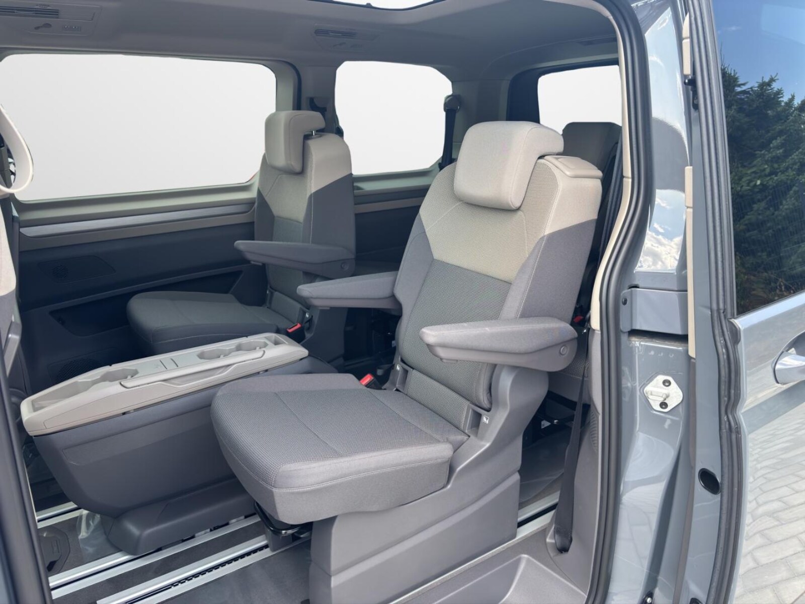 Volkswagen Multivan – Bild 12