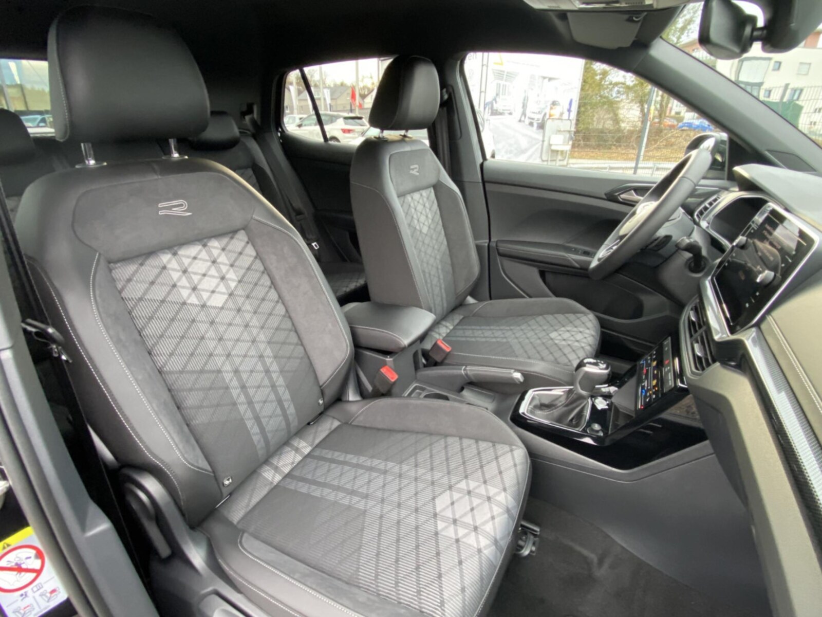 Volkswagen T-Cross – Bild 13