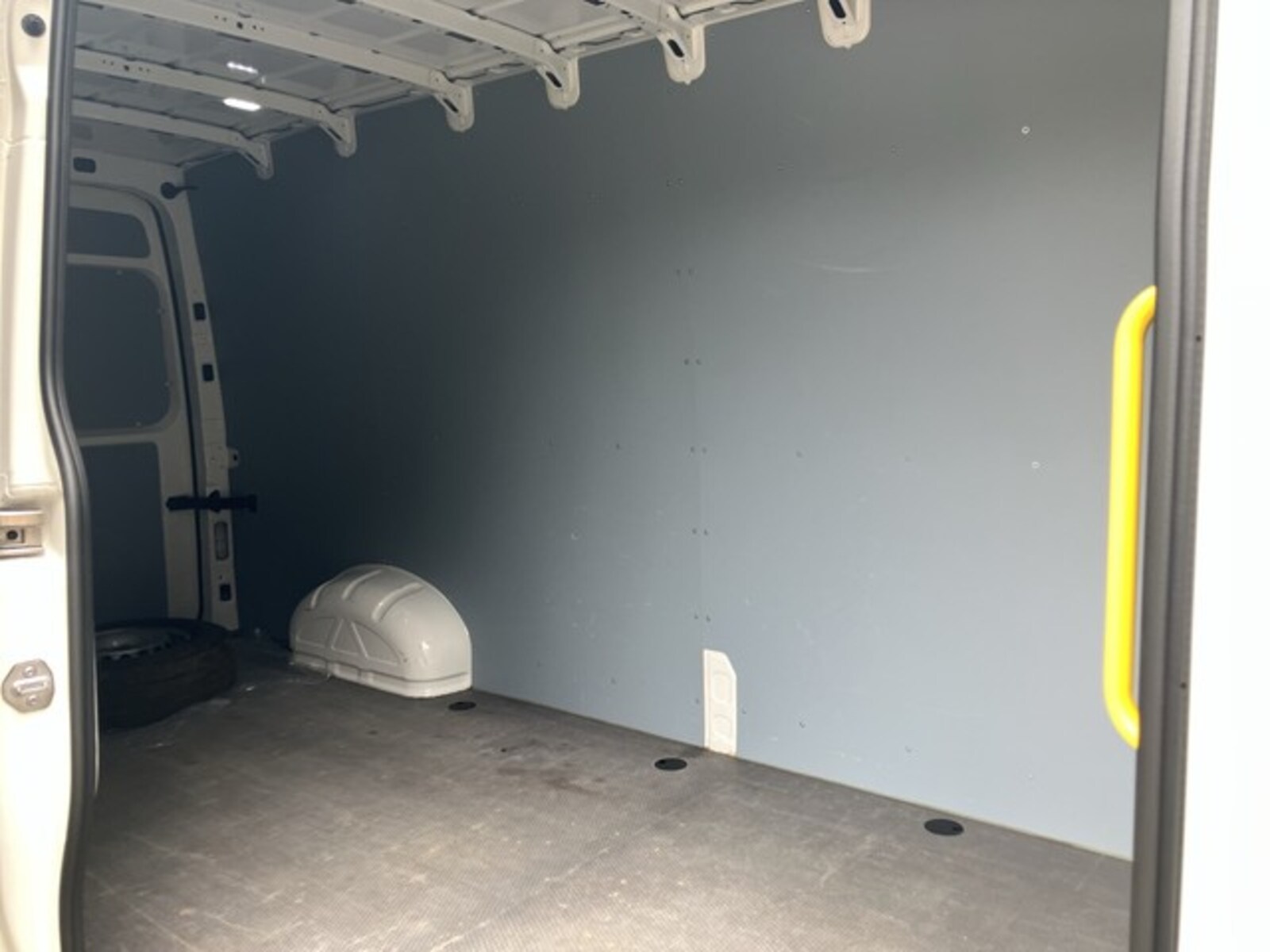 Volkswagen Crafter Kasten langer Radstand – Bild 14