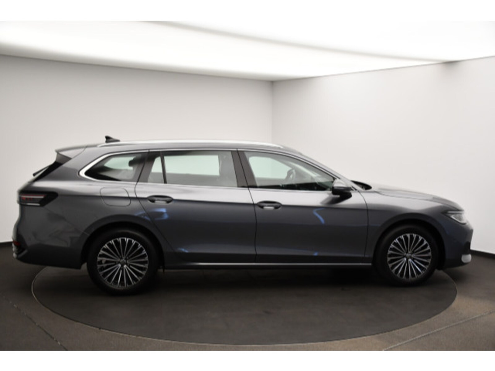 Volkswagen Passat – Bild 17