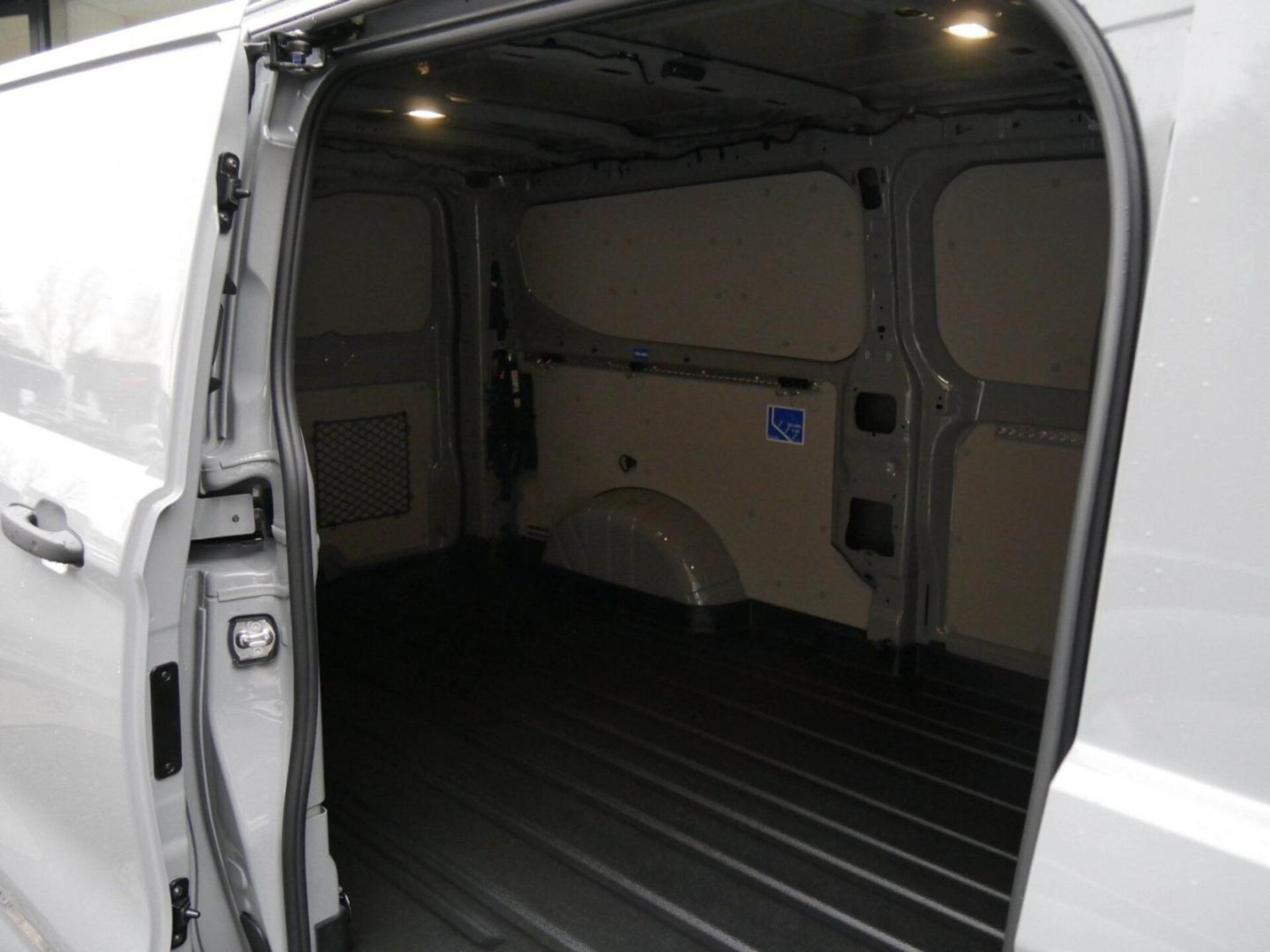 Volkswagen Transporter Kasten langer Radstand