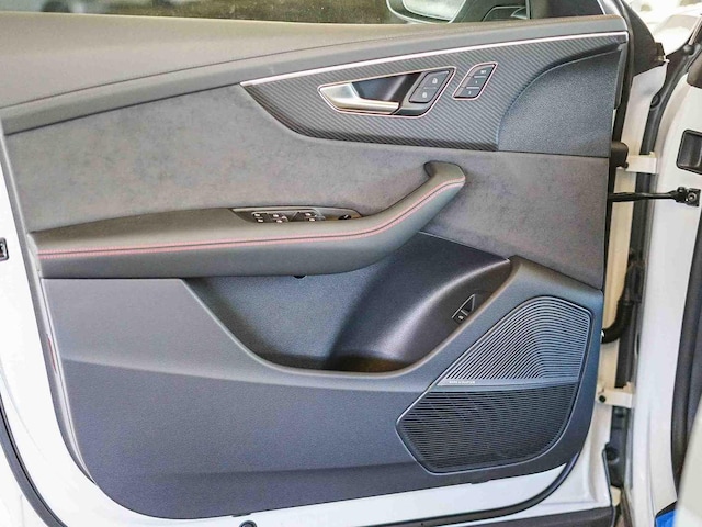 2025 Audi RS Q8 Base - Photo 23
