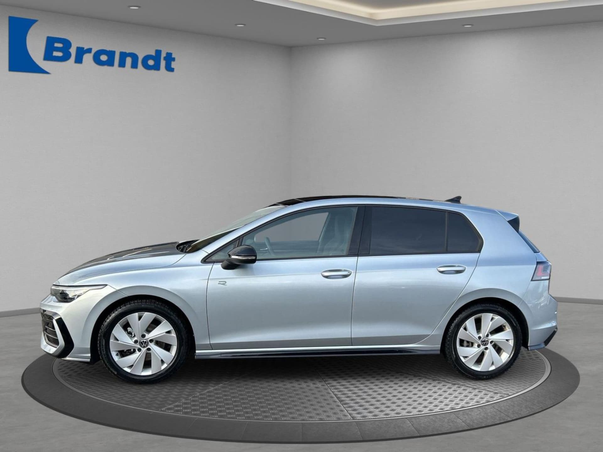 Volkswagen Golf R-Line