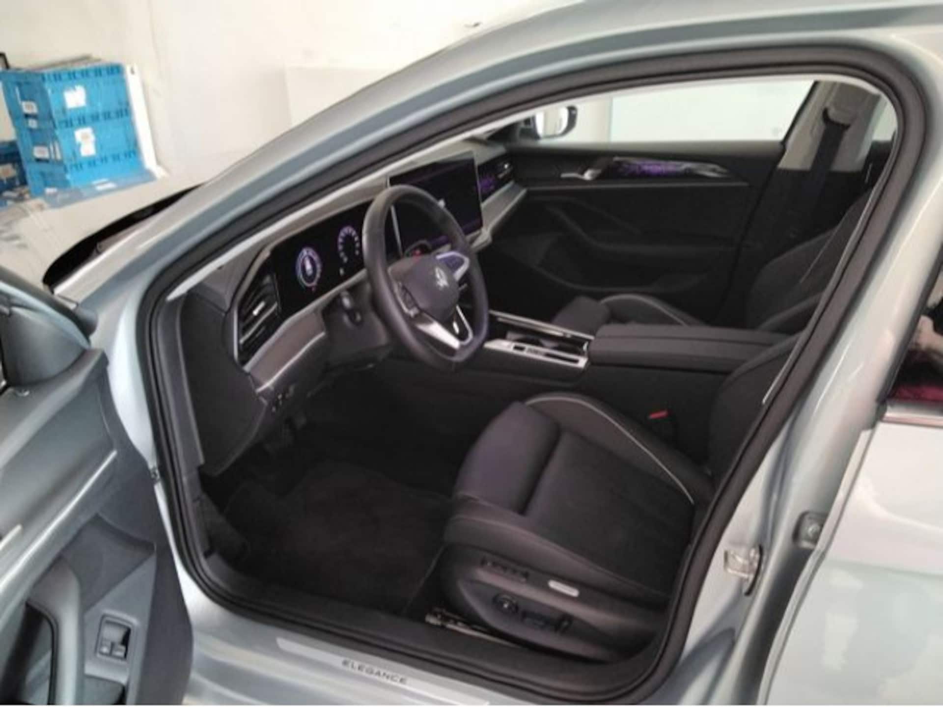 Volkswagen Passat Elegance